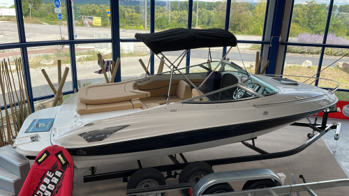 Barca Auster 680CC cu Mercruiser 4.5L V6 200 Alpha One