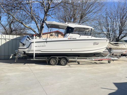 Parker 700 PIlothouse cu Mercury F200 