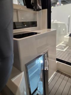 PARKER 760 Quest & Mercury F225 Verado demo boat 3 ore de functionare